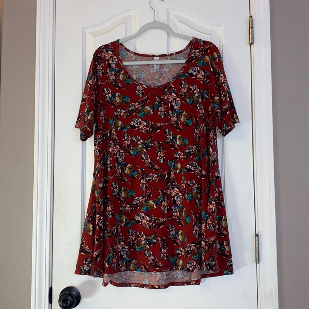 L LuLaRoe Perfect T